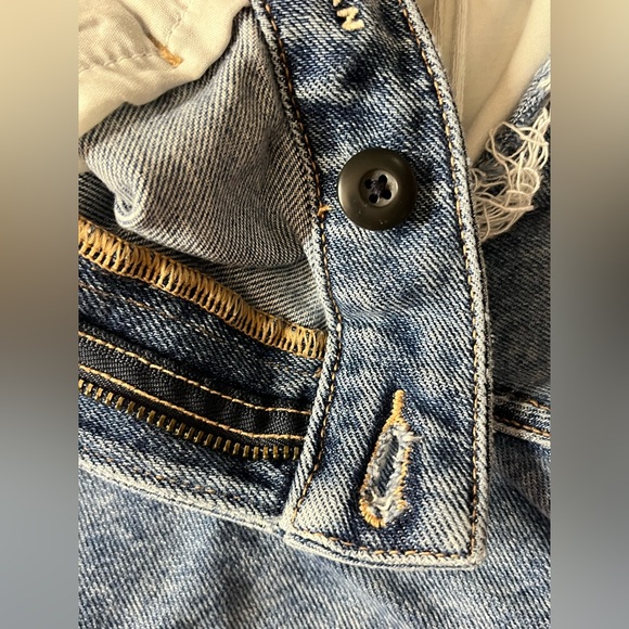 American Eagle Distressed Stretch Blue Women's Comfy Jeans Size 18 Short - Picture 12 of 16